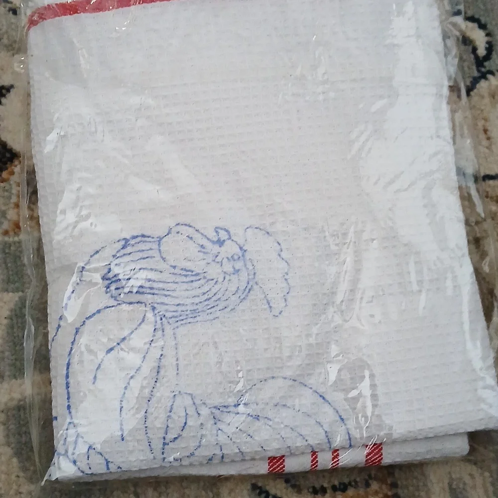 Craft Jacquard Rooster Towel Pair - White and Red Stamped Cross Stich